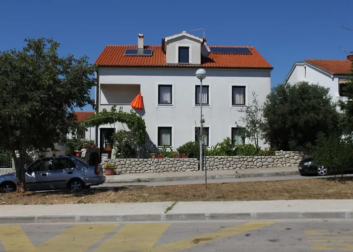 8090c * Mali Lošinj