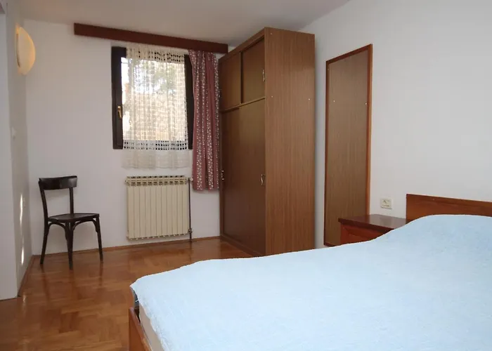 8090c Mali Lošinj